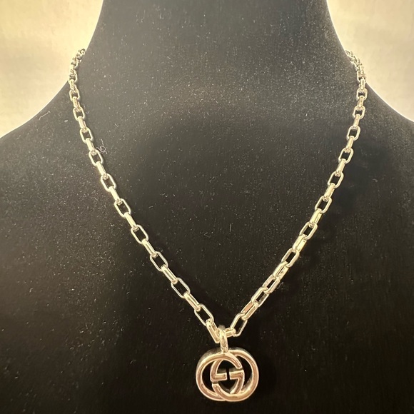 🆕Gucci GG Necklace - Picture 1 of 17